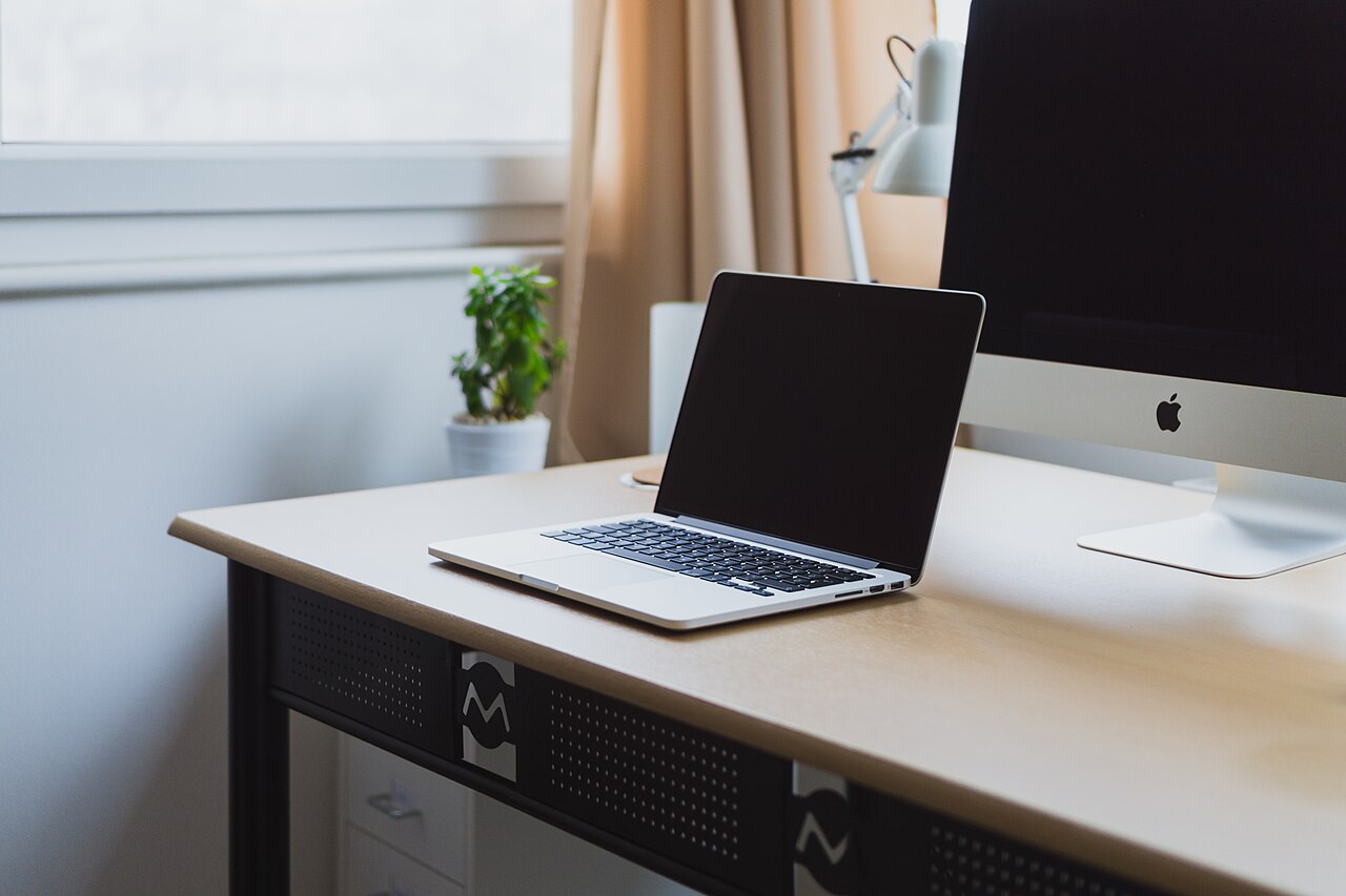 Laptops shopping category