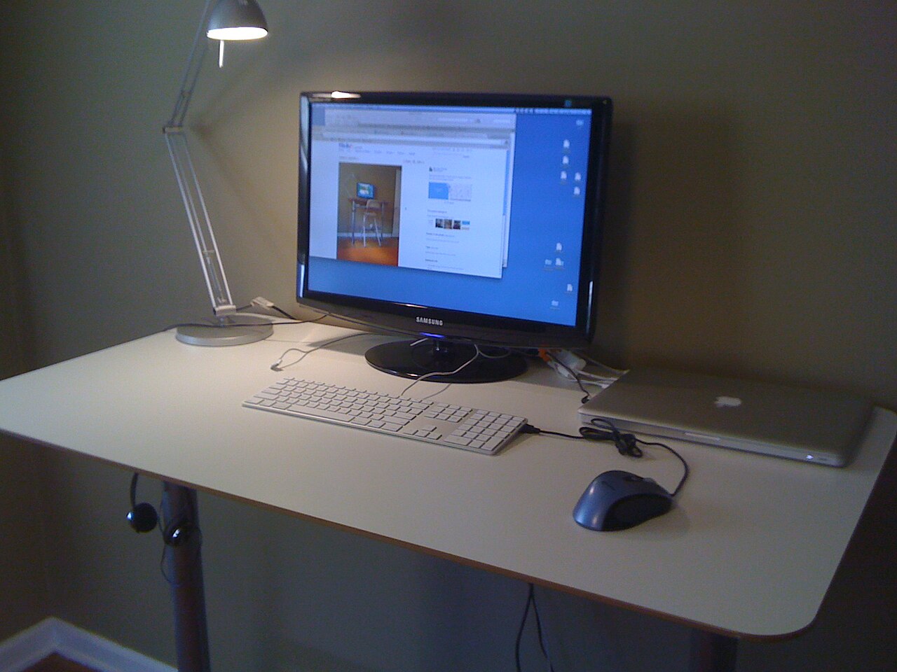 Standing desks shopping category